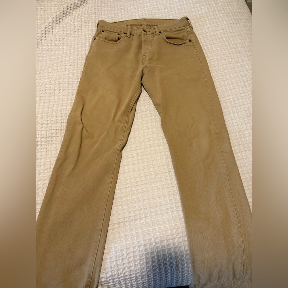 Men’s tan Levis 501 29x32